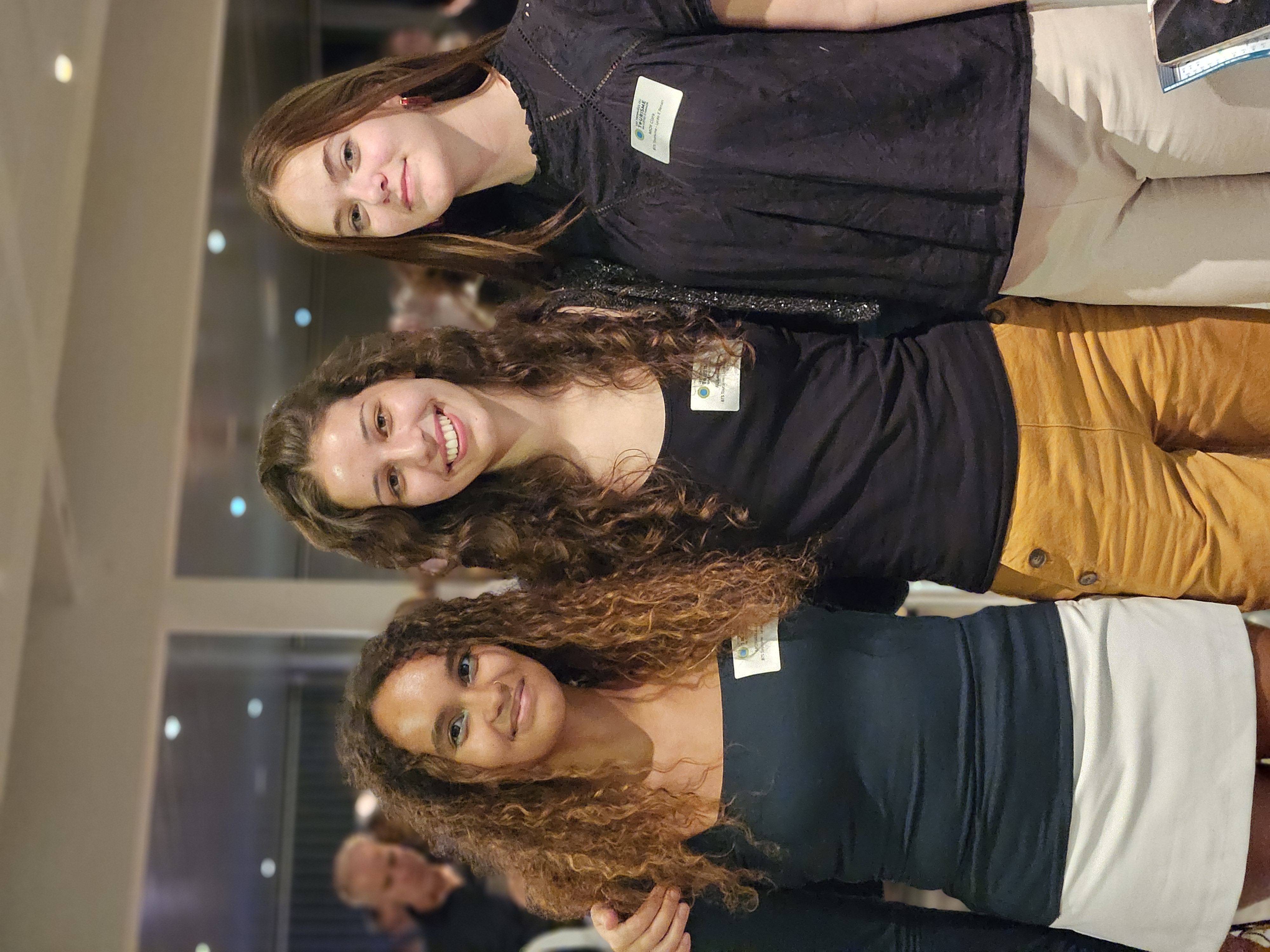 Trois étudiantes du BTS Tourisme à la cérémonie des Trophées du Tourisme