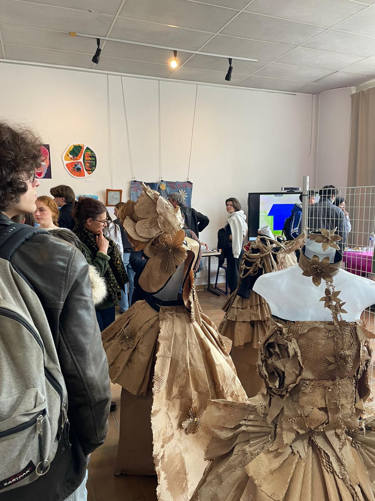 Exposition des plasticiens - Photo 3
