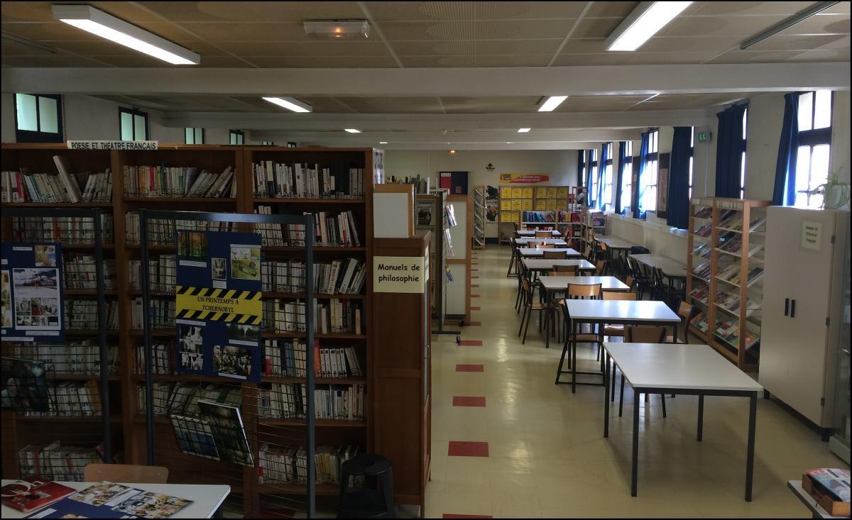 Le CDI du lycée Ernest Renan