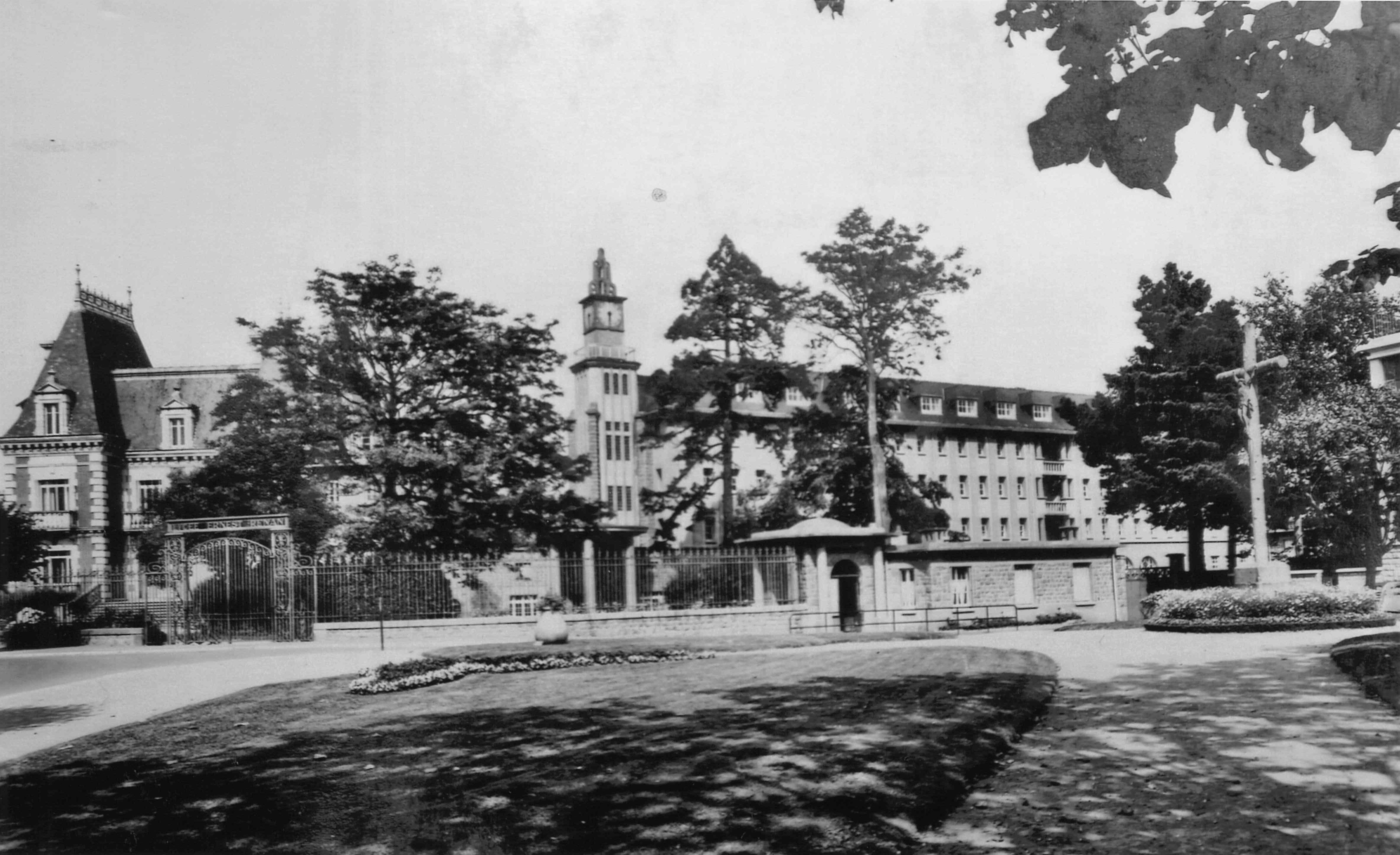 Photo historique du lycée Ernest Renan
